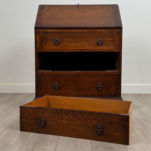 ANTIQUE 20TH CENTURY GOOD QUALITY OAK BUREAU - ADDITIONAL PHOTO 10