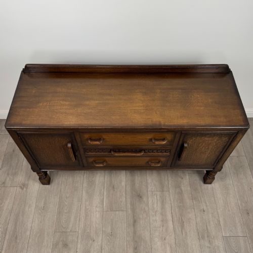 ANTIQUE 20TH CENTURY GOOD QUALITY OAK SIDEBOARD - ADDITIONAL PHOTO 9