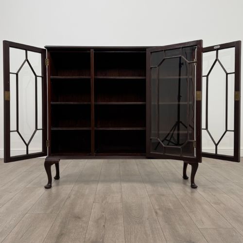 ANTIQUE 20TH CENTURY GOOD QUALITY CABINET IN MAHOGANY - ADDITIONAL PHOTO 2