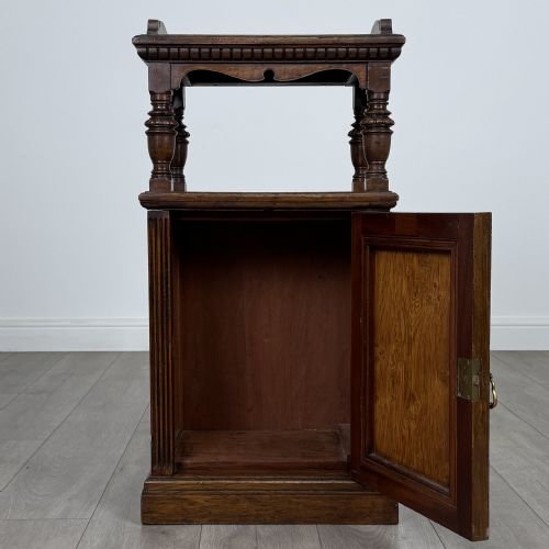 ANTIQUE 19TH CENTURY GOOD QUALITY CARVED OAK CABINET - ADDITIONAL PHOTO 2