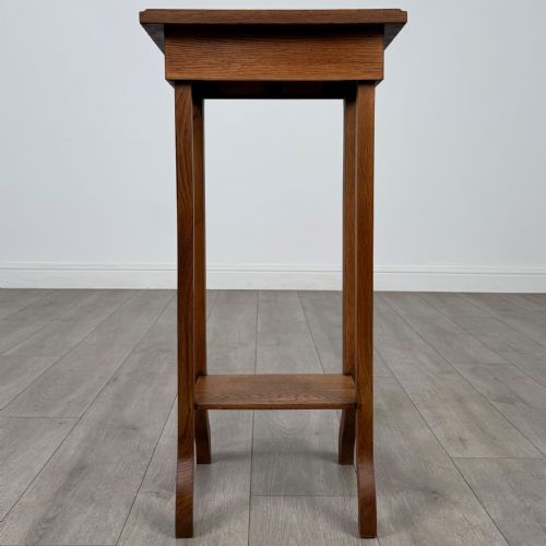 antique 20th century arts crafts oak side table - CATEGORY: ANTIQUE TABLES - DATED EDWARDIAN