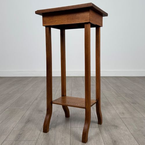 ANTIQUE 20TH CENTURY ARTS CRAFTS OAK SIDE TABLE - ADDITIONAL PHOTO 1