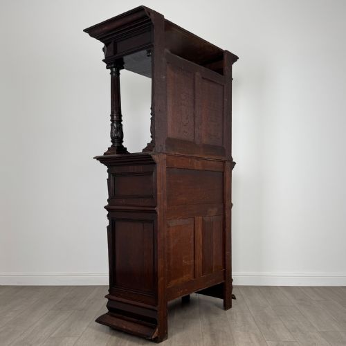ANTIQUE 19TH CENTURY FINE QUALITY CARVED OAK CUPBOARD - ADDITIONAL PHOTO 4