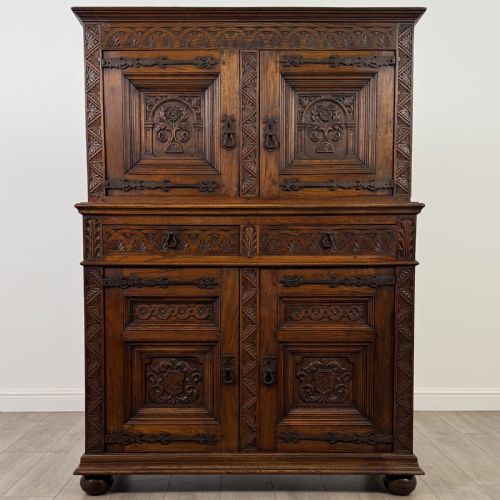 antique 19th century good quality carved oak cupboard - CATEGORY: ANTIQUE CUPBOARDS - DATED VICTORIAN