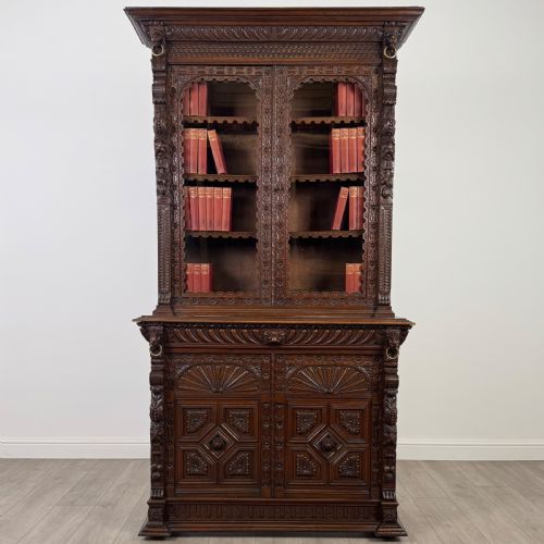 antique 19th century renaissance revival bookcase in oak - CATEGORY: ANTIQUE BOOKCASES - DATED VICTORIAN