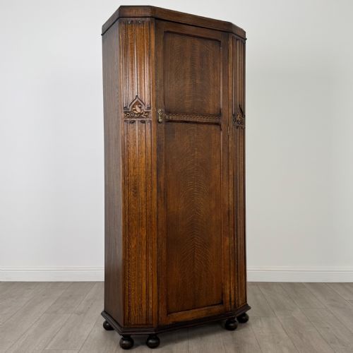 ANTIQUE 20TH CENTURY LINENFOLD WARDROBE IN OAK - ADDITIONAL PHOTO 8