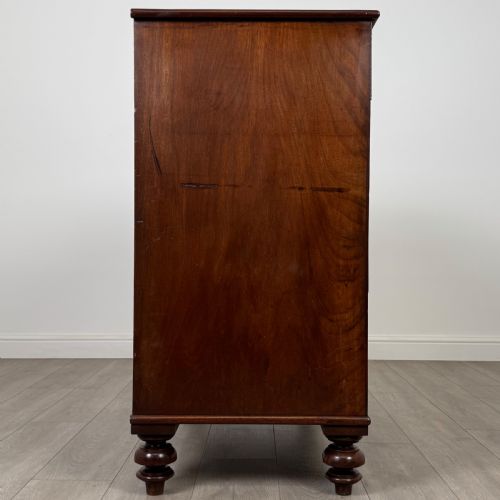 ANTIQUE 18TH CENTURY FINE QUALITY MAHOGANY CHEST OF DRAWERS - ADDITIONAL PHOTO 6