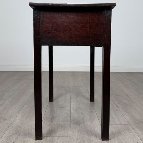 ANTIQUE 18TH CENTURY FINE QUALITY SIDE TABLE IN OAK - ADDITIONAL PHOTO 2