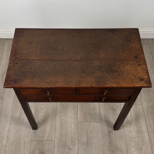 ANTIQUE 18TH CENTURY FINE QUALITY SIDE TABLE IN OAK - ADDITIONAL PHOTO 8