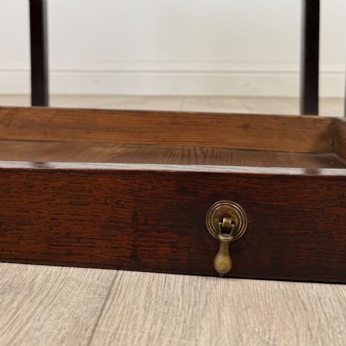 ANTIQUE 18TH CENTURY FINE QUALITY SIDE TABLE IN OAK - ADDITIONAL PHOTO 10