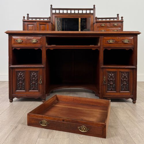 ANTIQUE 19TH CENTURY FINE QUALITY DICKENS DESK IN WALNUT - ADDITIONAL PHOTO 10