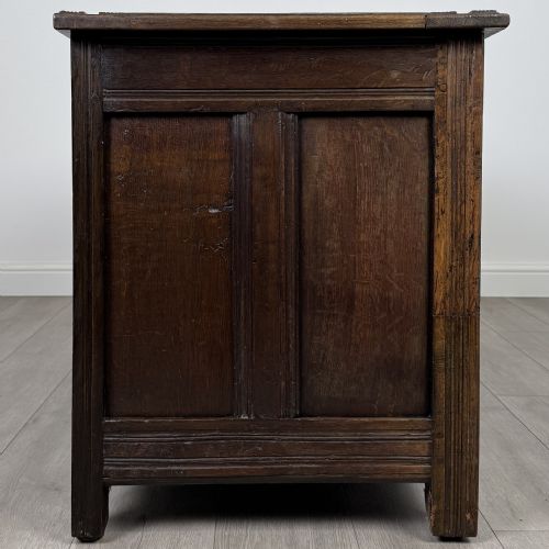 ANTIQUE 18TH CENTURY GOOD QUALITY CARVED OAK COFFER - ADDITIONAL PHOTO 6