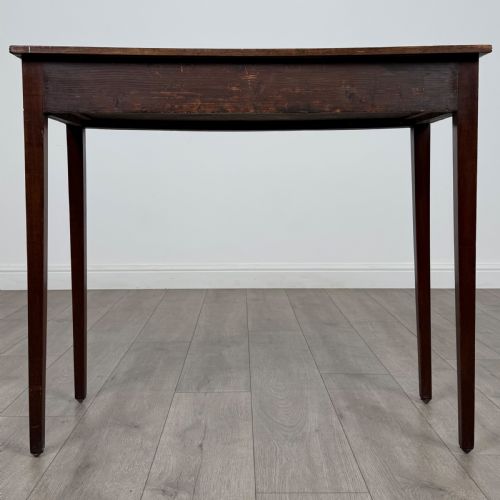 ANTIQUE 18TH CENTURY BOW FRONT WRITING TABLE IN MAHOGANY - ADDITIONAL PHOTO 5