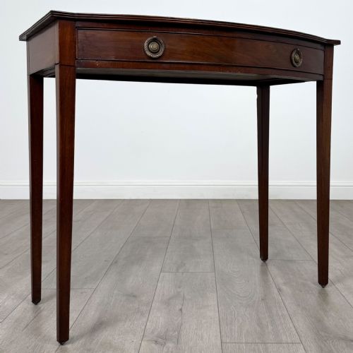 ANTIQUE 18TH CENTURY BOW FRONT WRITING TABLE IN MAHOGANY - ADDITIONAL PHOTO 7