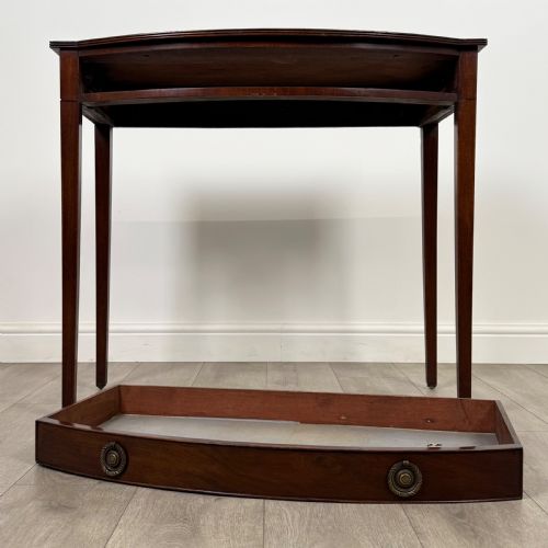 ANTIQUE 18TH CENTURY BOW FRONT WRITING TABLE IN MAHOGANY - ADDITIONAL PHOTO 9