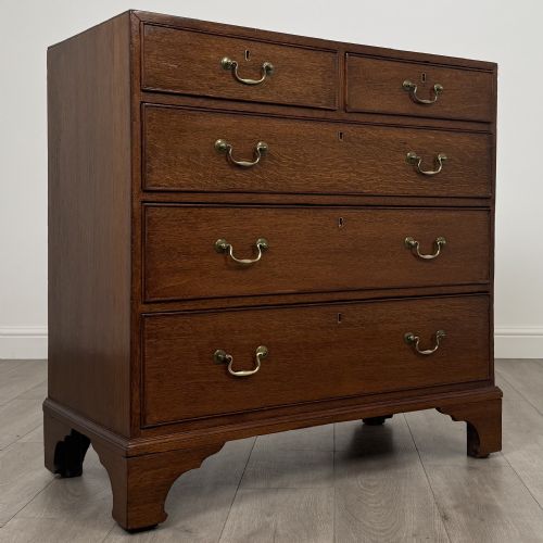 ANTIQUE 18TH CENTURY FINE QUALITY CHEST OF DRAWERS IN OAK - ADDITIONAL PHOTO 7