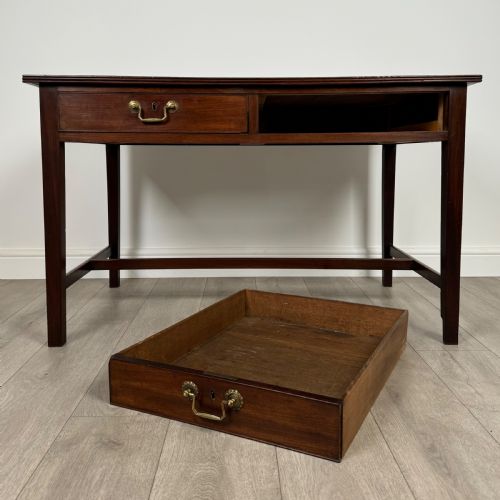 ANTIQUE 18TH CENTURY WRITING TABLE IN MAHOGANY - ADDITIONAL PHOTO 9