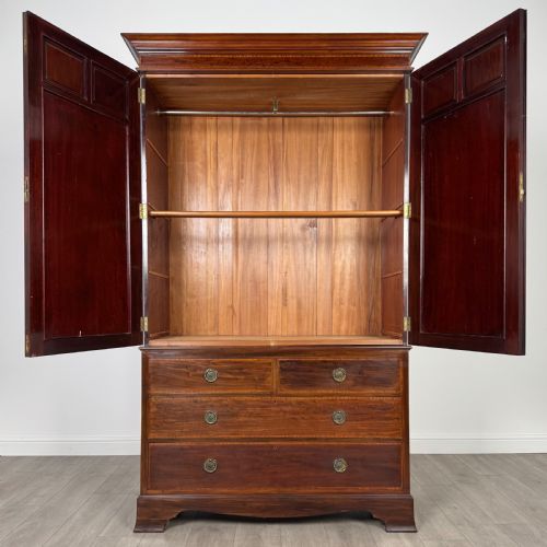 ANTIQUE 19TH CENTURY FINE QUALITY LINEN PRESS CUPBOARD - ADDITIONAL PHOTO 1