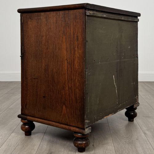 ANTIQUE 18TH CENTURY SMALL OAK CUPBOARD OF GOOD QUALITY - ADDITIONAL PHOTO 4