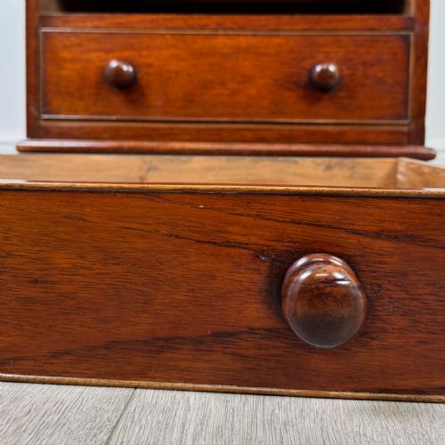 ANTIQUE 18TH CENTURY SMALL OAK CUPBOARD OF GOOD QUALITY - ADDITIONAL PHOTO 11