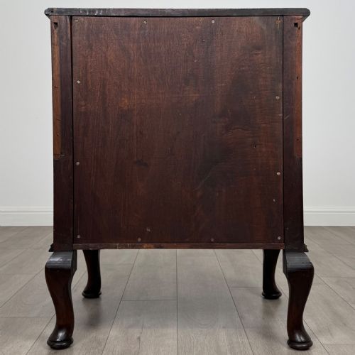 ANTIQUE 20TH CENTURY SMALL MAHOGANY CHEST OF DRAWERS - ADDITIONAL PHOTO 4