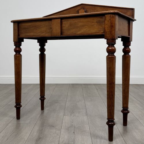 ANTIQUE 19TH CENTURY FINE QUALITY SMALL MAHOGANY SIDE TABLE - ADDITIONAL PHOTO 1