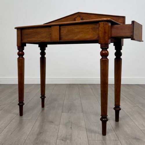 ANTIQUE 19TH CENTURY FINE QUALITY SMALL MAHOGANY SIDE TABLE - ADDITIONAL PHOTO 2