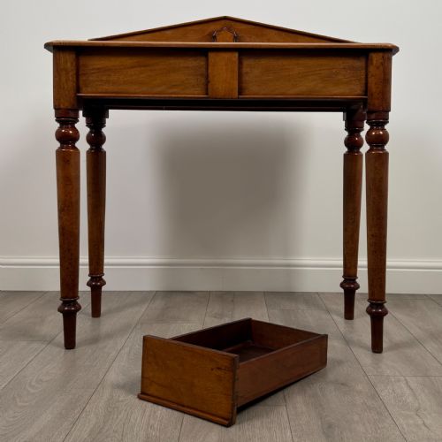 ANTIQUE 19TH CENTURY FINE QUALITY SMALL MAHOGANY SIDE TABLE - ADDITIONAL PHOTO 10