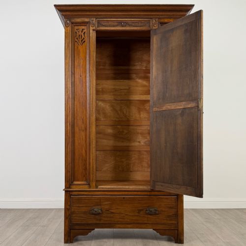 ANTIQUE 20TH CENTURY GOOD QUALITY WARDROBE IN OAK - ADDITIONAL PHOTO 1
