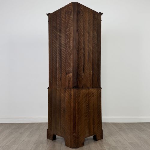 ANTIQUE 20TH CENTURY FINE QUALITY CORNER CABINET IN OAK - ADDITIONAL PHOTO 2