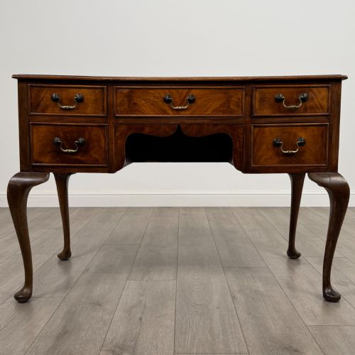 antique 20th century good quality writing table in mahogany - CATEGORY: ANTIQUE FURNITURE - DATED EDWARDIAN