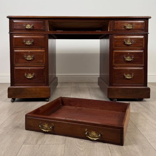 ANTIQUE 19TH CENTURY GOOD QUALITY PEDESTAL DESK IN MAHOGANY - ADDITIONAL PHOTO 9