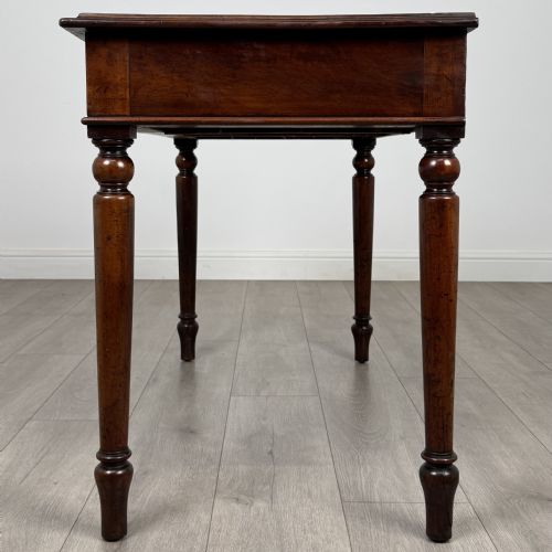 ANTIQUE 19TH CENTURY GOOD QUALITY WRITING TABLE IN MAHOGANY - ADDITIONAL PHOTO 2