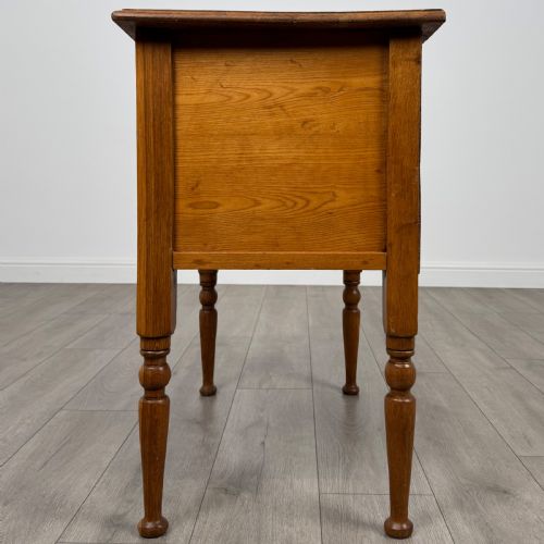ANTIQUE 20TH CENTURY SMALL GOLDEN OAK CHEST OF DRAWERS - ADDITIONAL PHOTO 2