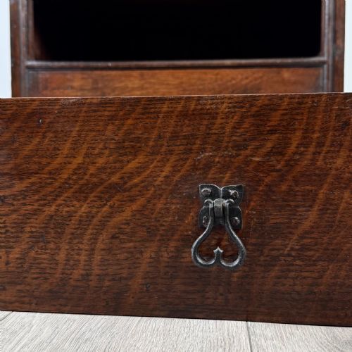 ANTIQUE 20TH CENTURY FINE QUALITY CUPBOARD IN OAK - ADDITIONAL PHOTO 11