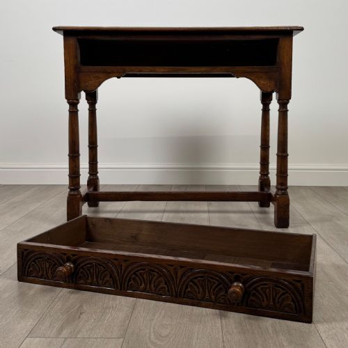 ANTIQUE 20TH CENTURY GOOD QUALITY SIDE TABLE IN OAK - ADDITIONAL PHOTO 9