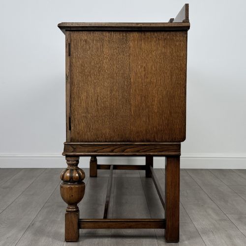 ANTIQUE 20TH CENTURY FINE QUALITY CARVED OAK SIDEBOARD - ADDITIONAL PHOTO 3