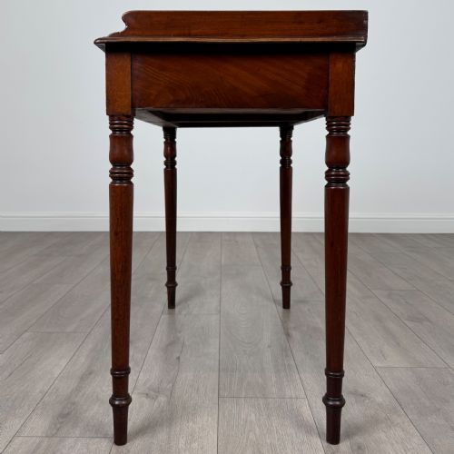 ANTIQUE 19TH CENTURY FINE QUALITY WRITING TABLE IN MAHOGANY - ADDITIONAL PHOTO 2
