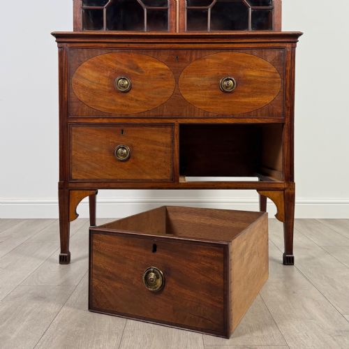 ANTIQUE 18TH CENTURY SMALL SECRETAIRE BOOKCASE IN MAHOGANY - ADDITIONAL PHOTO 12