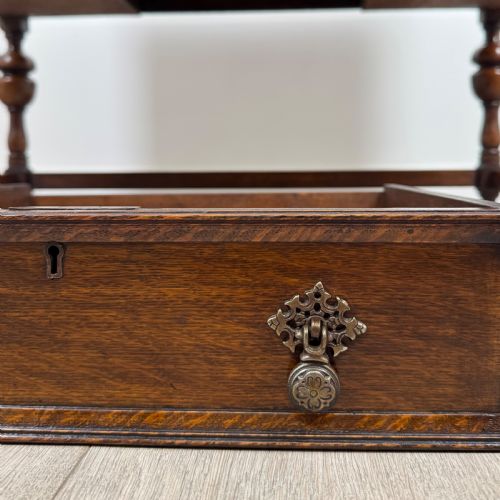 ANTIQUE 20TH CENTURY GOOD QUALITY DESK IN OAK - ADDITIONAL PHOTO 10