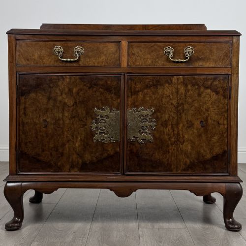 antique 20th century good quality cupboard in burr walnut - CATEGORY: ANTIQUE CUPBOARDS - DATED EDWARDIAN