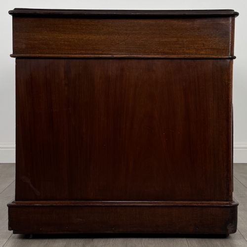 ANTIQUE 19TH CENTURY GOOD QUALITY PEDESTAL DESK IN MAHOGANY - ADDITIONAL PHOTO 6