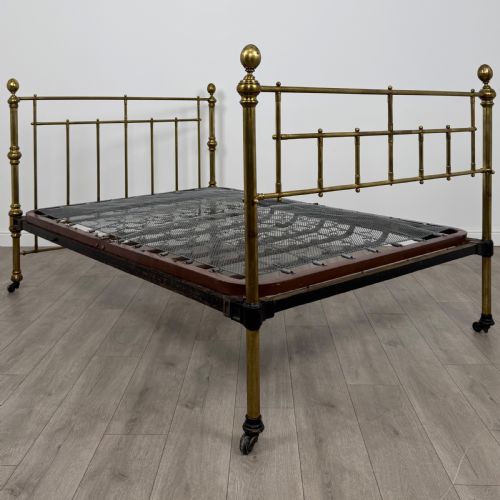 ANTIQUE 19TH CENTURY FINE QUALITY BRASS DOUBLE BED - ADDITIONAL PHOTO 1