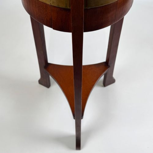ANTIQUE 20TH CENTURY RA LISTERS PLANT STAND IN OAK - ADDITIONAL PHOTO 4