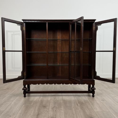 ANTIQUE 20TH CENTURY GOOD QUALITY OAK DISPLAY CABINET - ADDITIONAL PHOTO 2