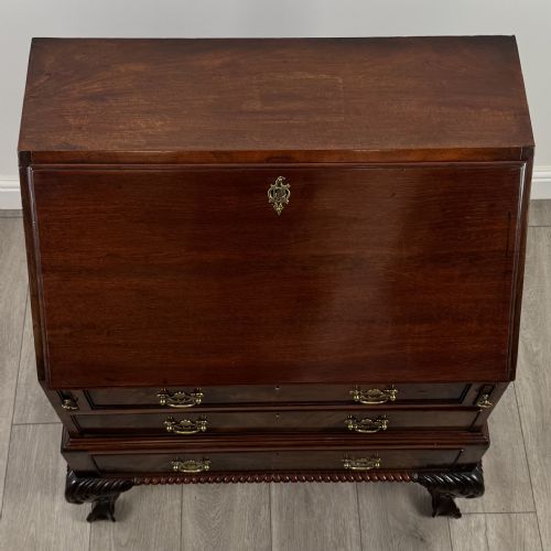 ANTIQUE 20TH CENTURY FINE QUALITY BUREAU IN MAHOGANY - ADDITIONAL PHOTO 9