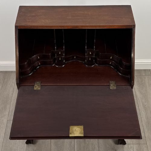 ANTIQUE 20TH CENTURY FINE QUALITY BUREAU IN MAHOGANY - ADDITIONAL PHOTO 10