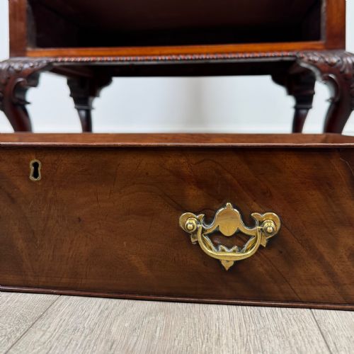 ANTIQUE 20TH CENTURY FINE QUALITY BUREAU IN MAHOGANY - ADDITIONAL PHOTO 12
