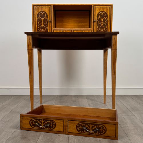 ANTIQUE 20TH CENTURY FINE QUALITY SATINWOOD WRITING TABLE - ADDITIONAL PHOTO 10