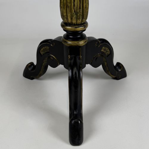 ANTIQUE 20TH CENTURY SMALL PAINTED SIDE TABLE - ADDITIONAL PHOTO 2